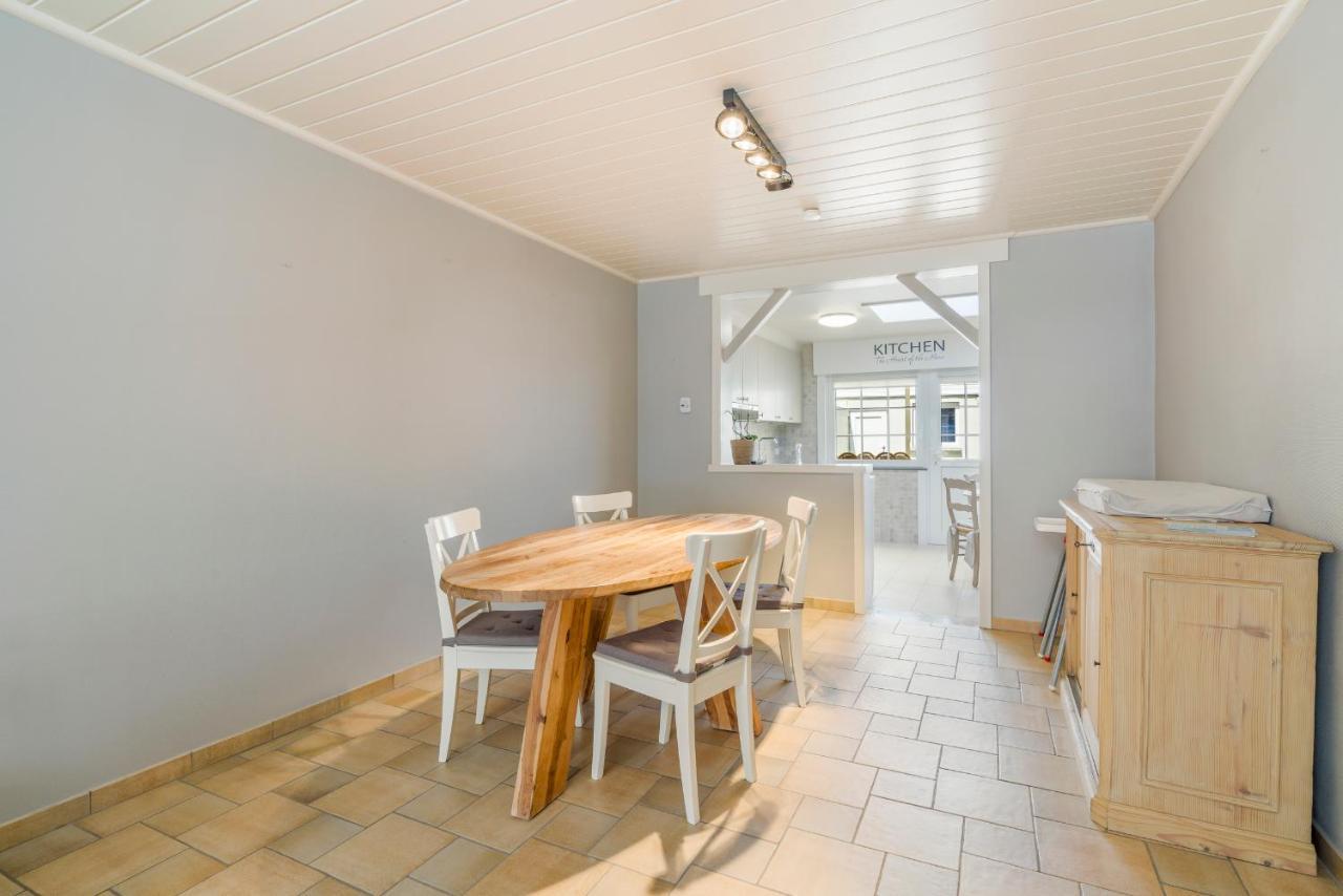 Lichtrijk, Charmant Rijtjeshuis Met 3 Slaapkamers Knokke-Heist Exterior photo